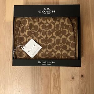 Coach hat and scarf set